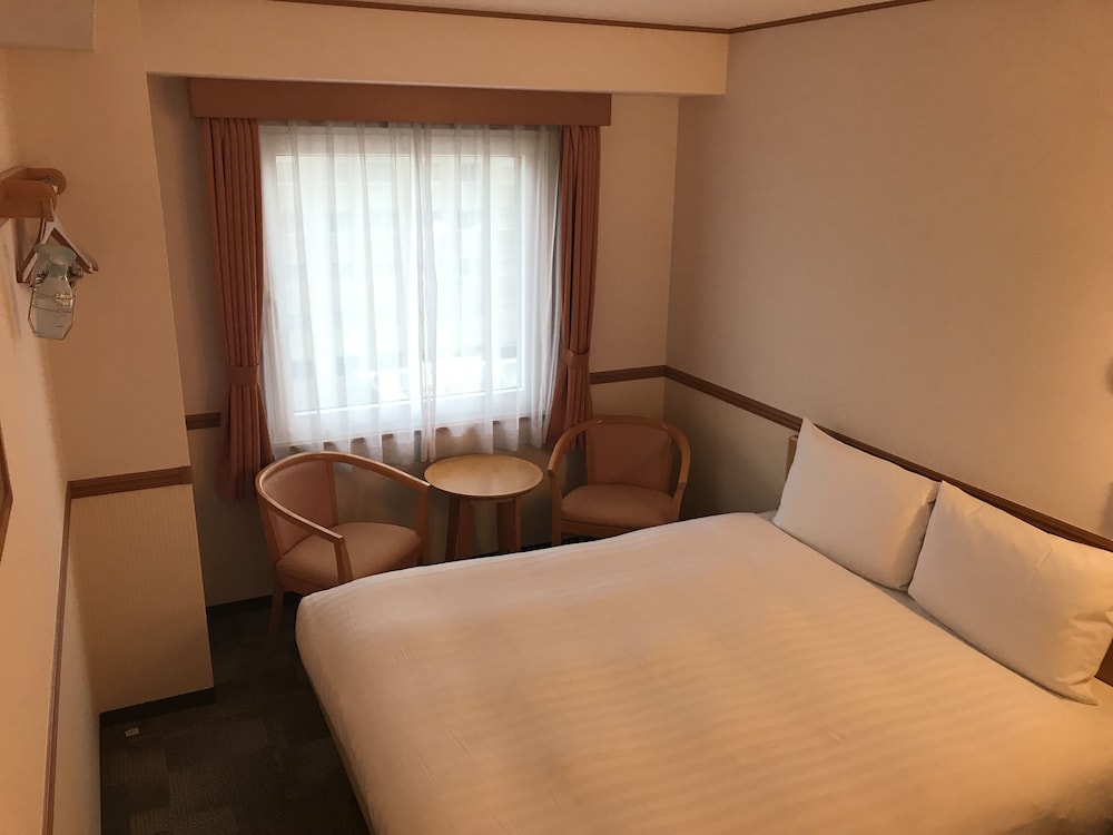 Toyoko Inn Hiroshima Heiwa-odori 12/63
