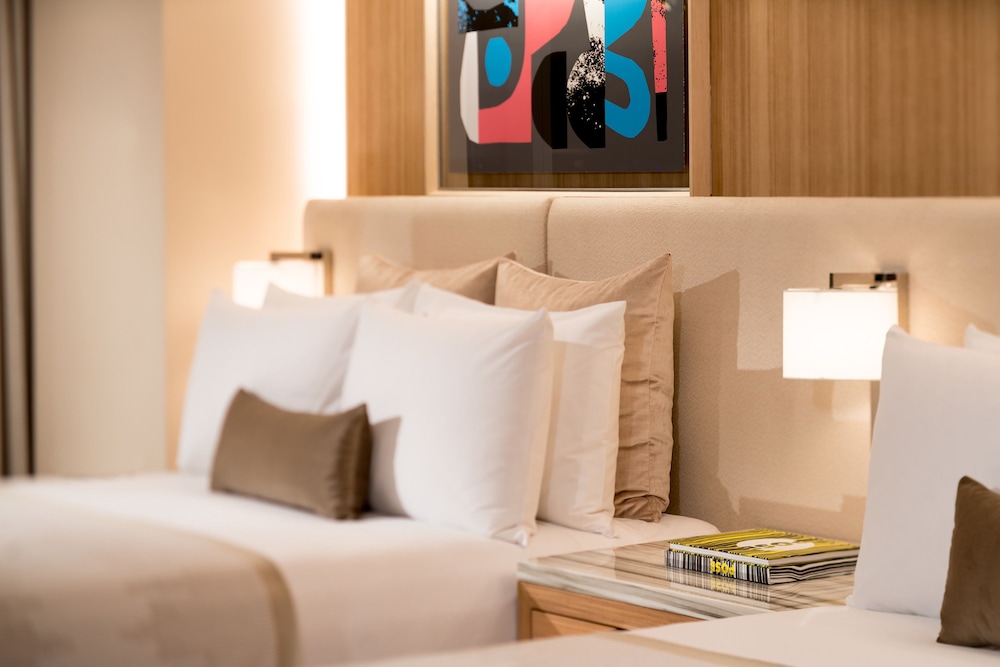 Palms Casino Resort 24/73