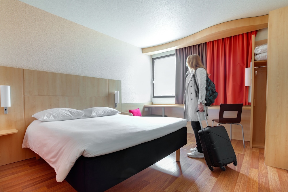 Ibis Angers Centre Chateau 19/75
