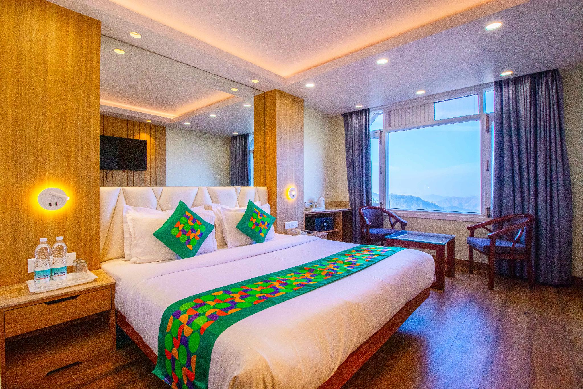 Honeymoon, Superior, Suite, Valley View