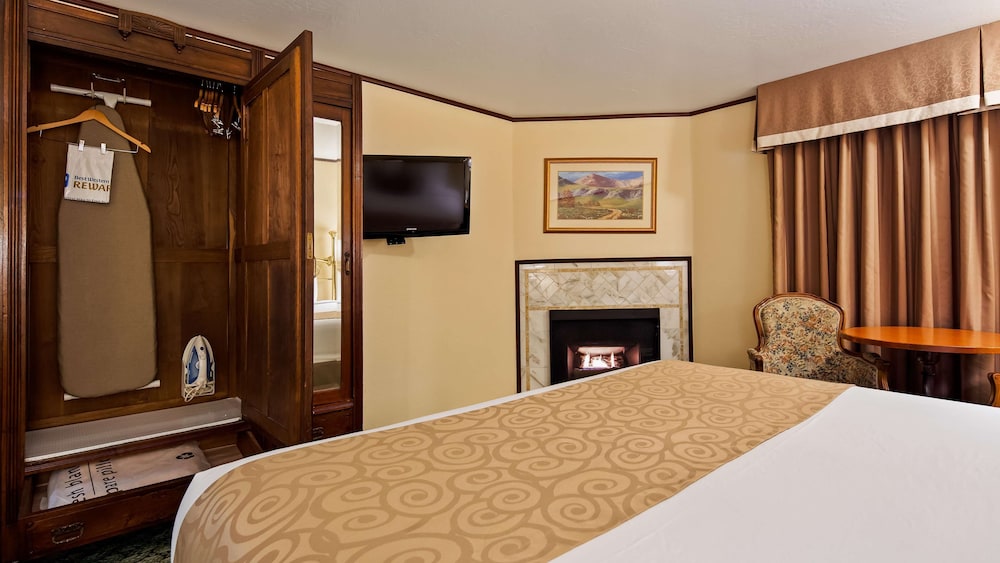 Chateau Big Bear Boutique Hotel, BW Signature Collection 15/55