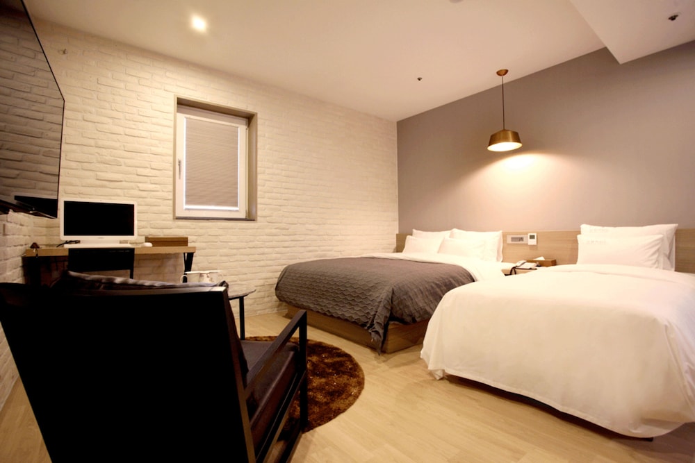 Mind Tourist Hotel 20/50