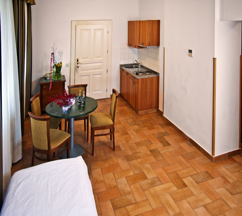 HOTEL GALILEO 37/50