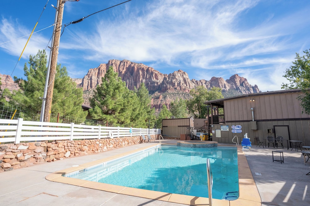 Zion Pioneer Lodge 64/66