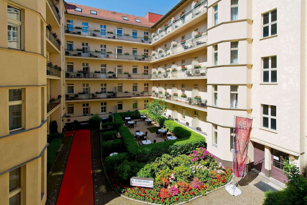 Hotel & Apartments Zarenhof Berlin Prenzlauer Berg 41/44