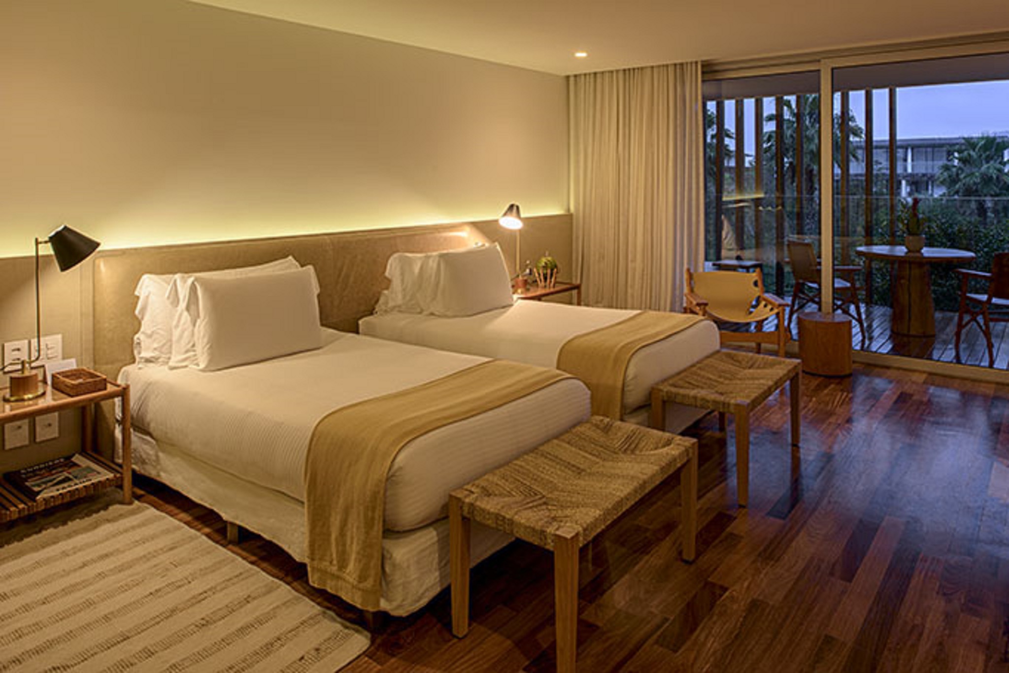 Superior, Apartment, Twin Beds, Side Sea View