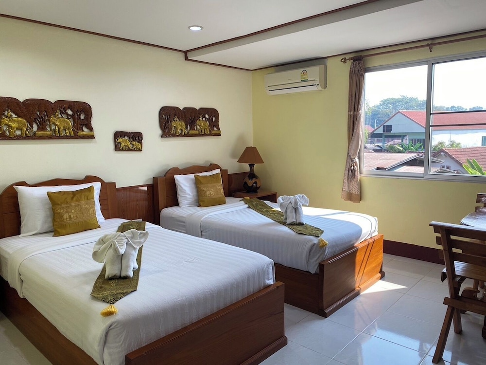 Ngamta Hotel 30/65