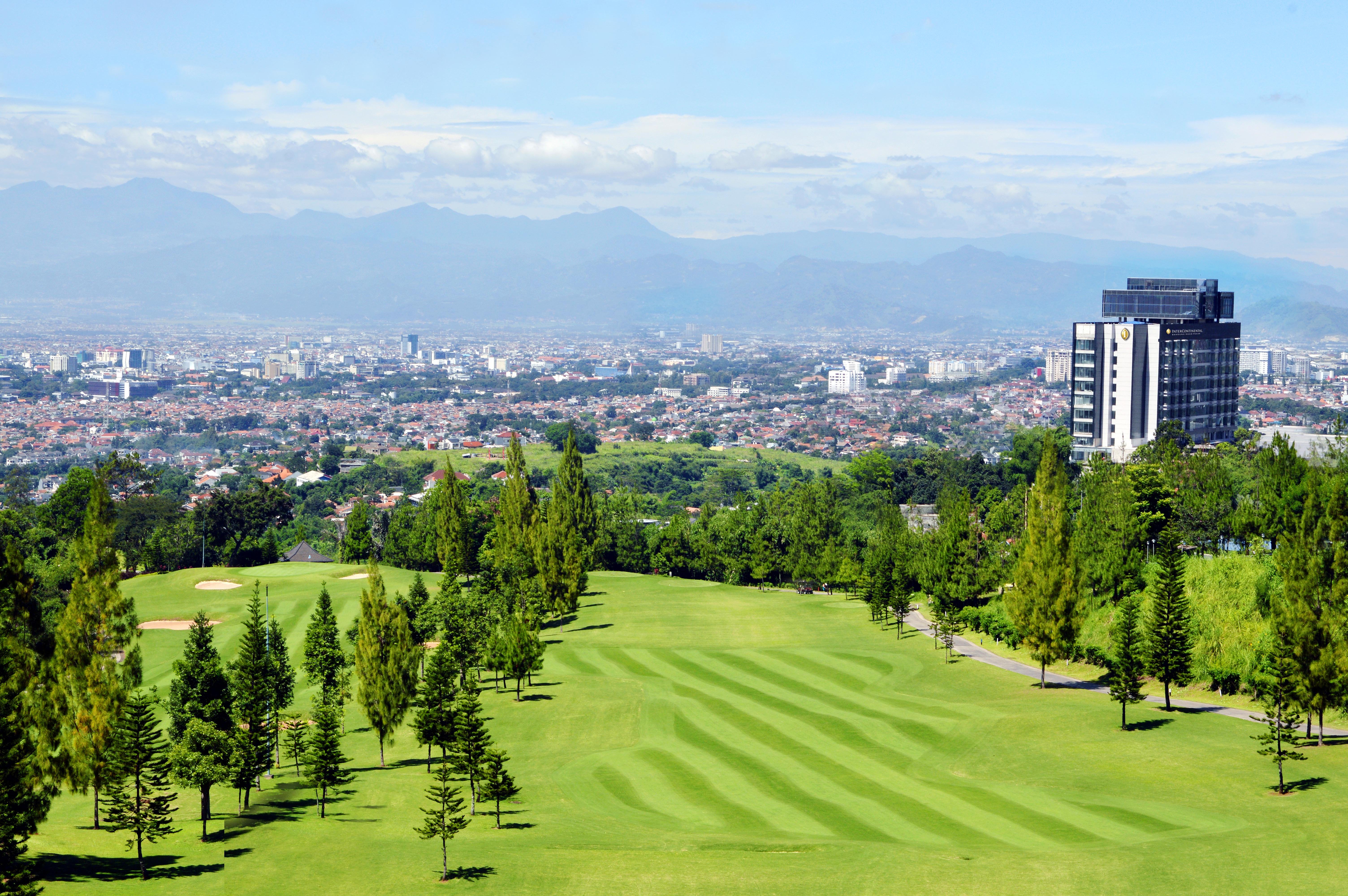 INTERCONTINENTAL BANDUNG DAGO PAKAR 48/50