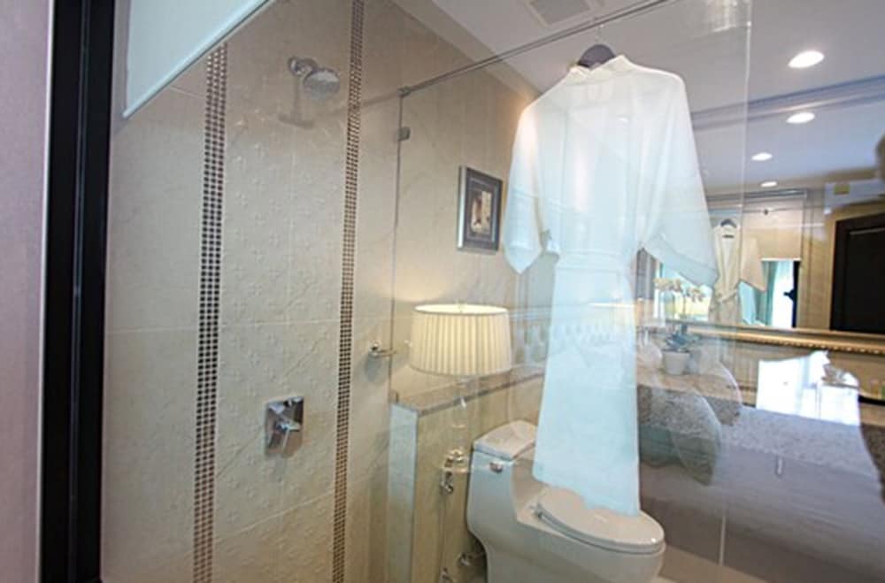 SN PLUS HOTEL 43/44