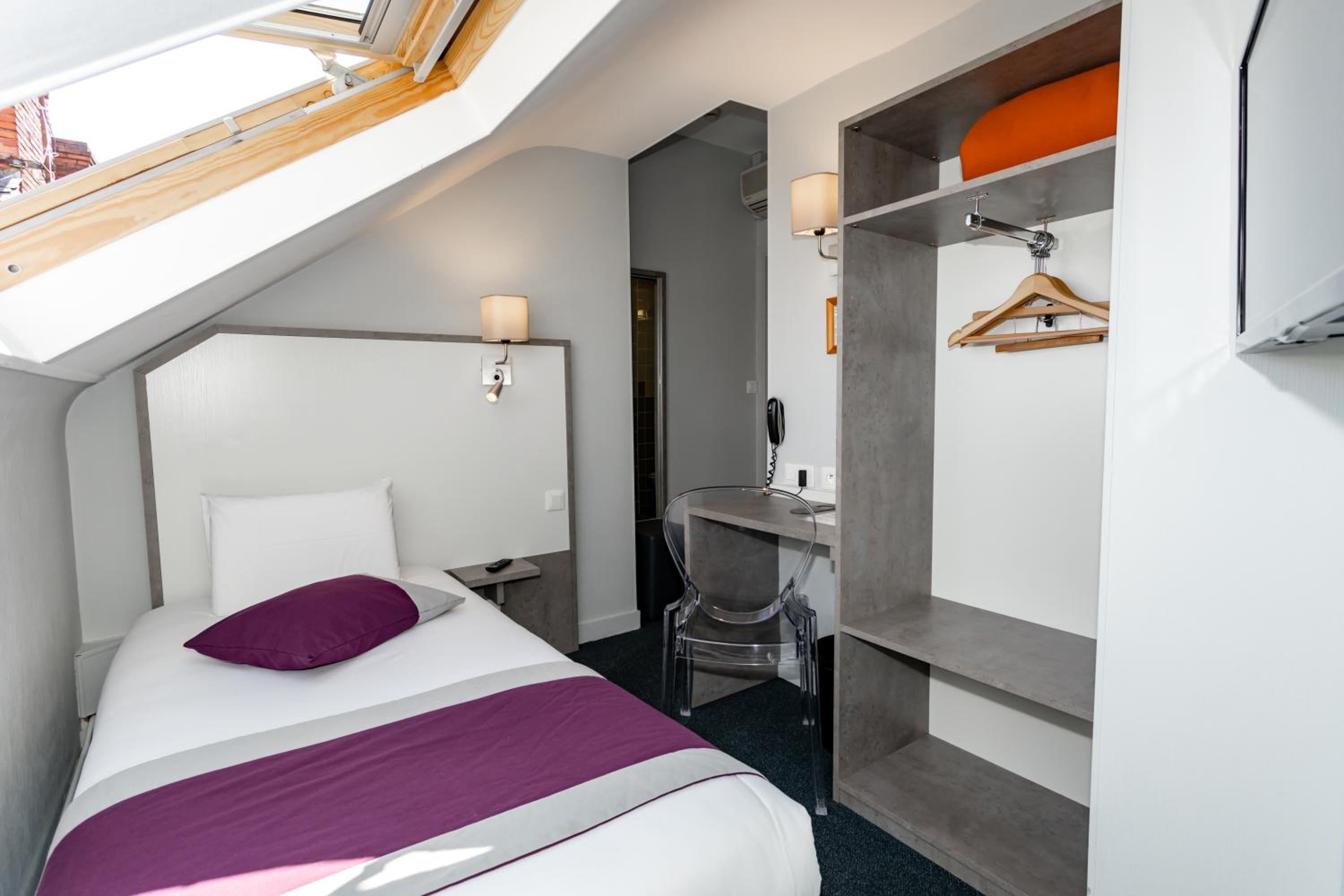 Room, Small, Attic