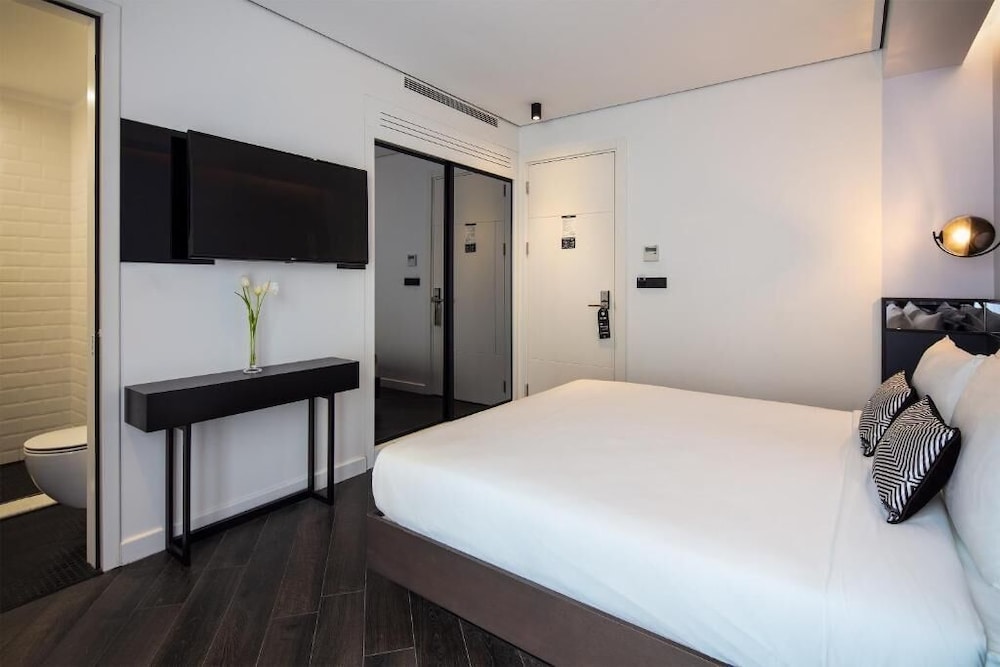The Westist Hotel & Spa 11/69