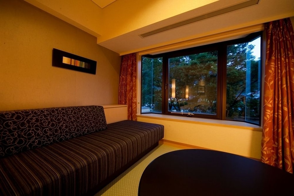 Resorpia Beppu 32/48