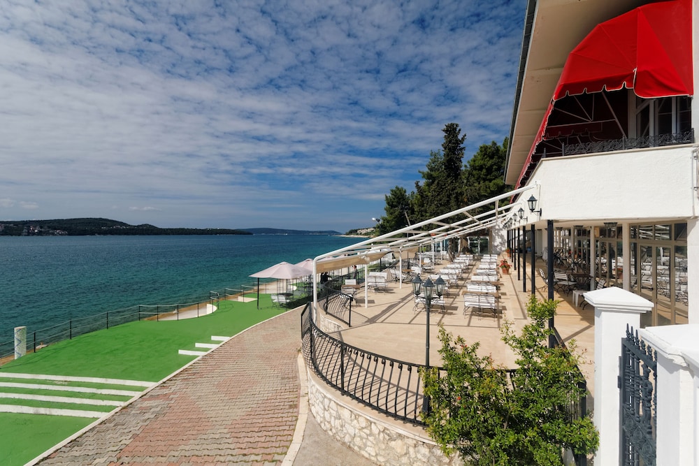 All Inclusive Hotel Val 38/50