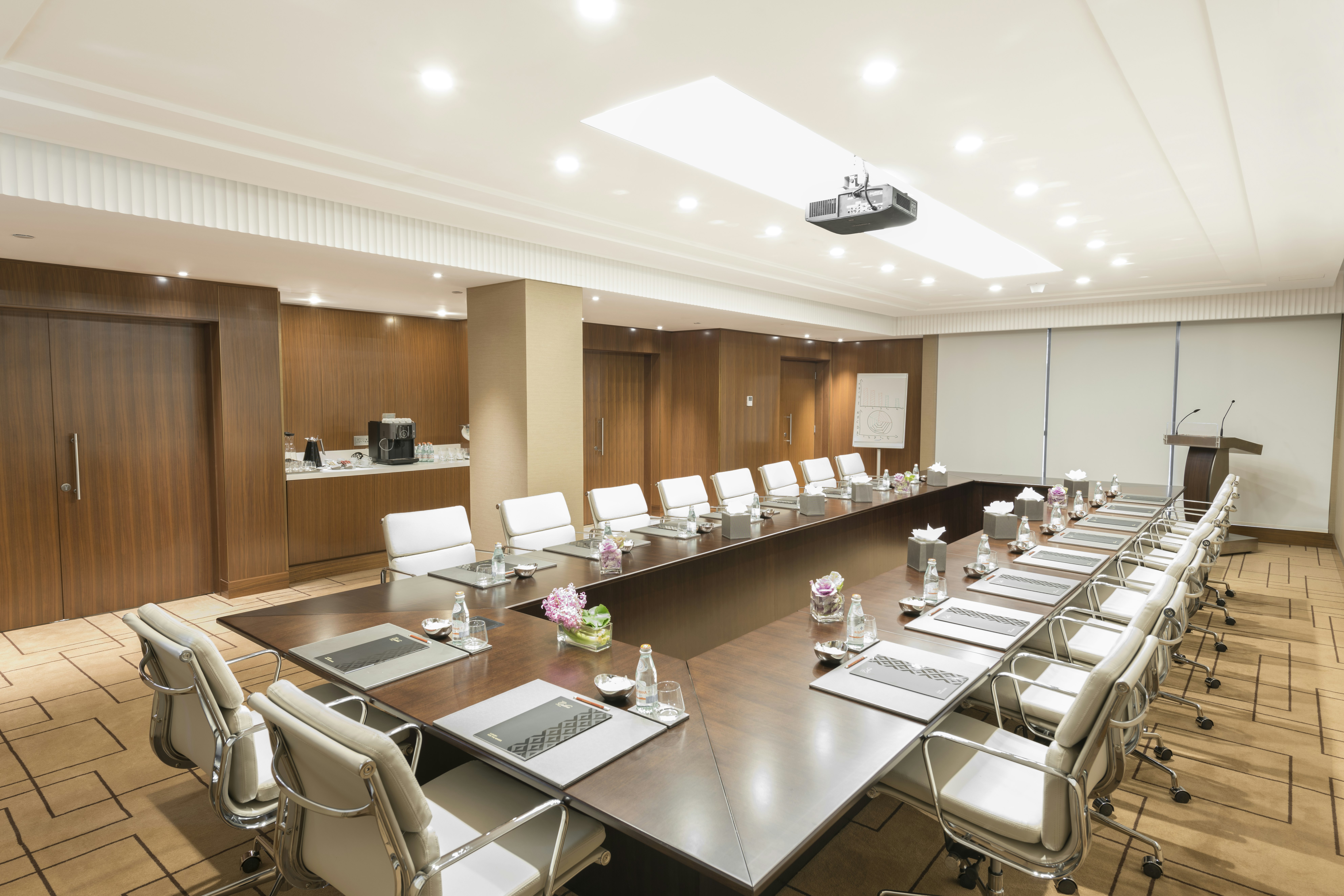 The Hotel Galleria Jeddah, Curio Collection by Hilton 68/78