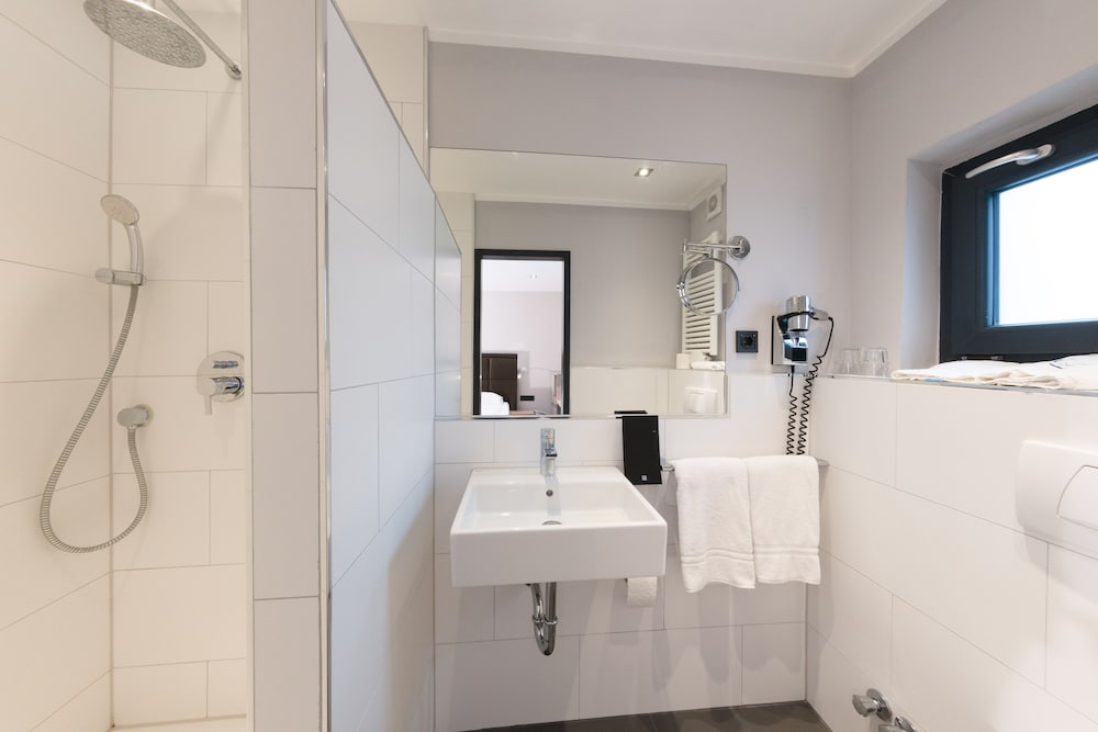 Hotel Cult Frankfurt City 16/55