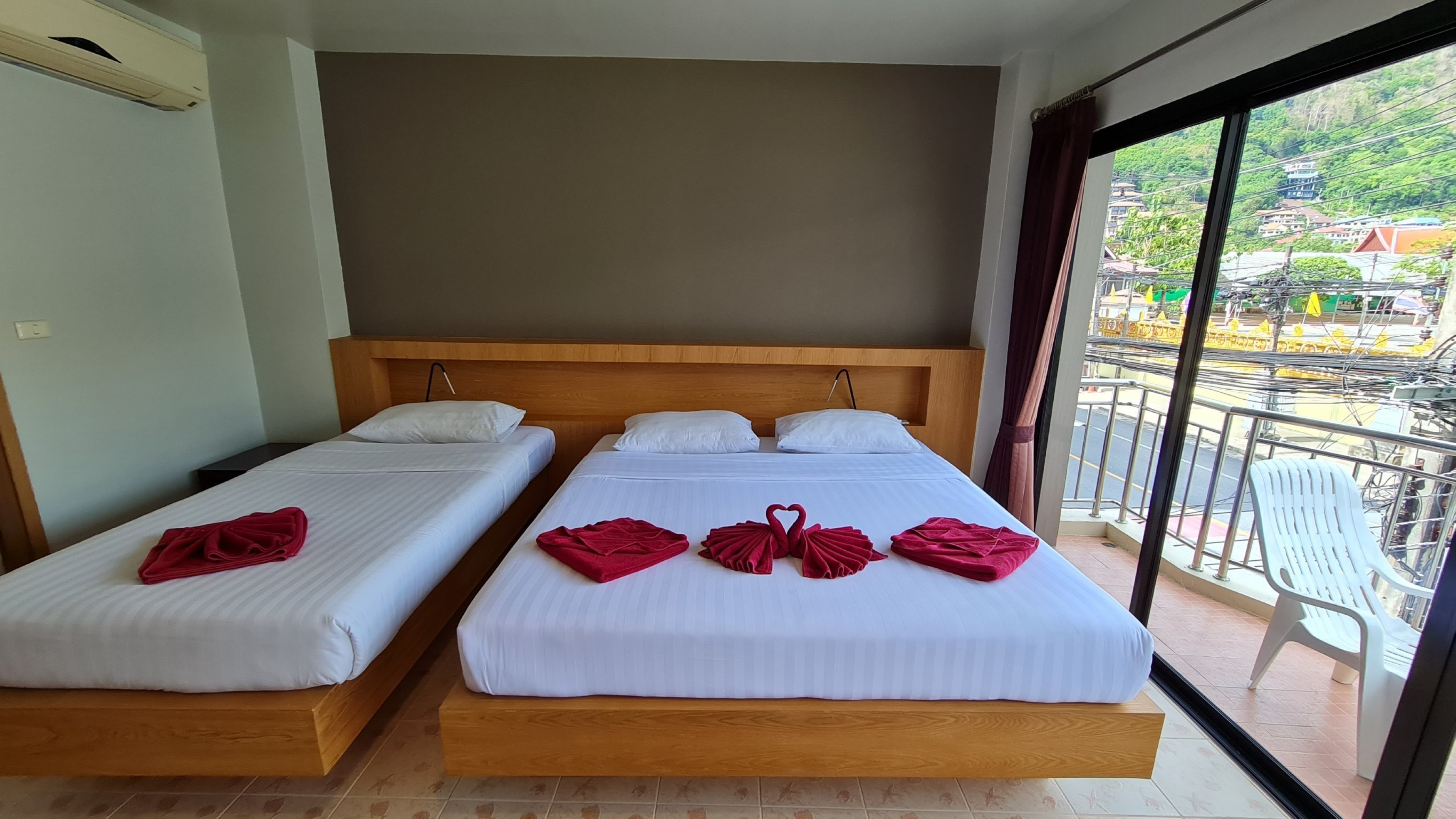 Room Actually 8/38