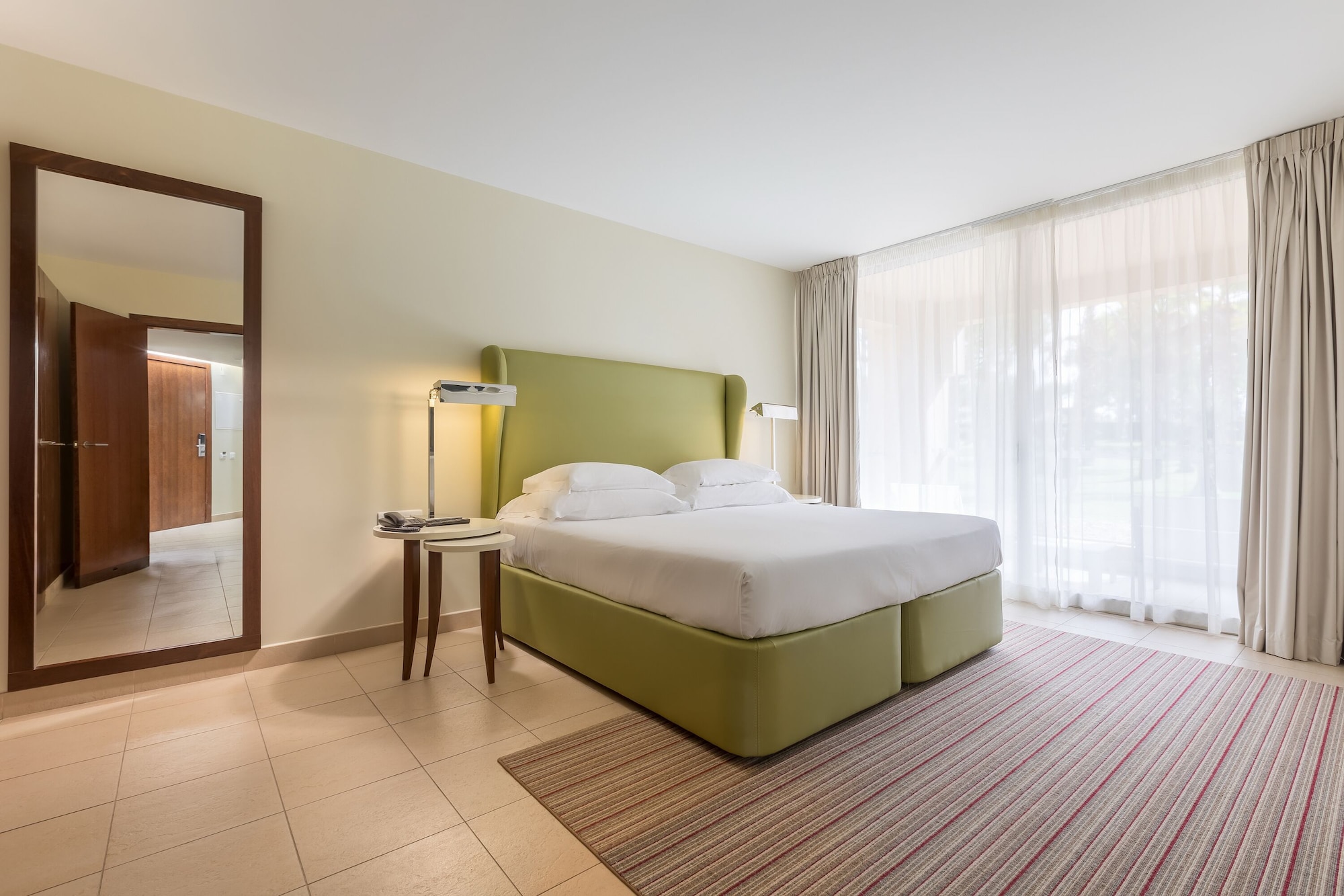 غرفة عائلية بسرير مزدوج وسريرين منفصلين، NAU Sao Rafael Suites 3/5