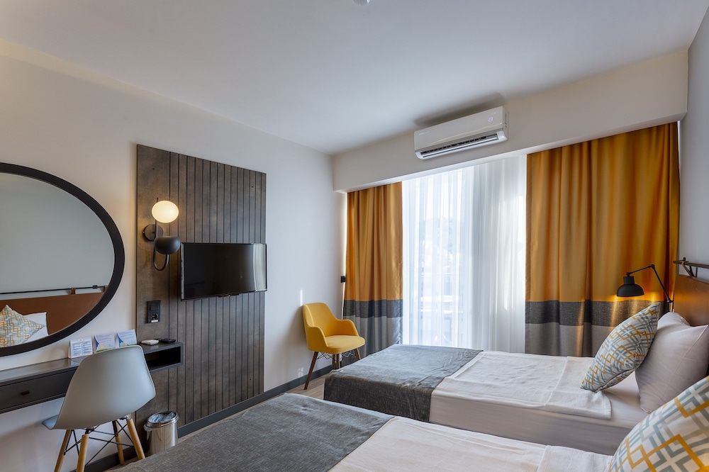 Ramira Joy Hotel 14/40