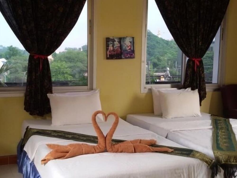 STANDARD, TWIN BEDS