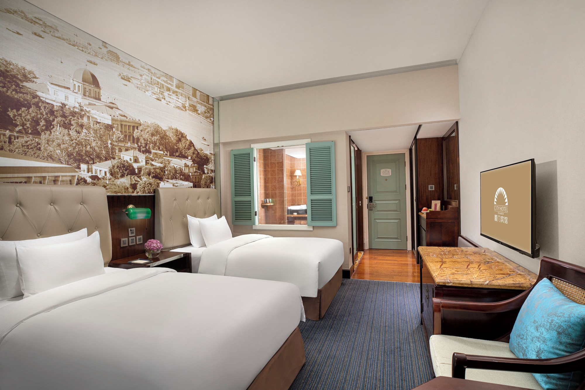 DELUXE CITY VIEW TWIN ROOM