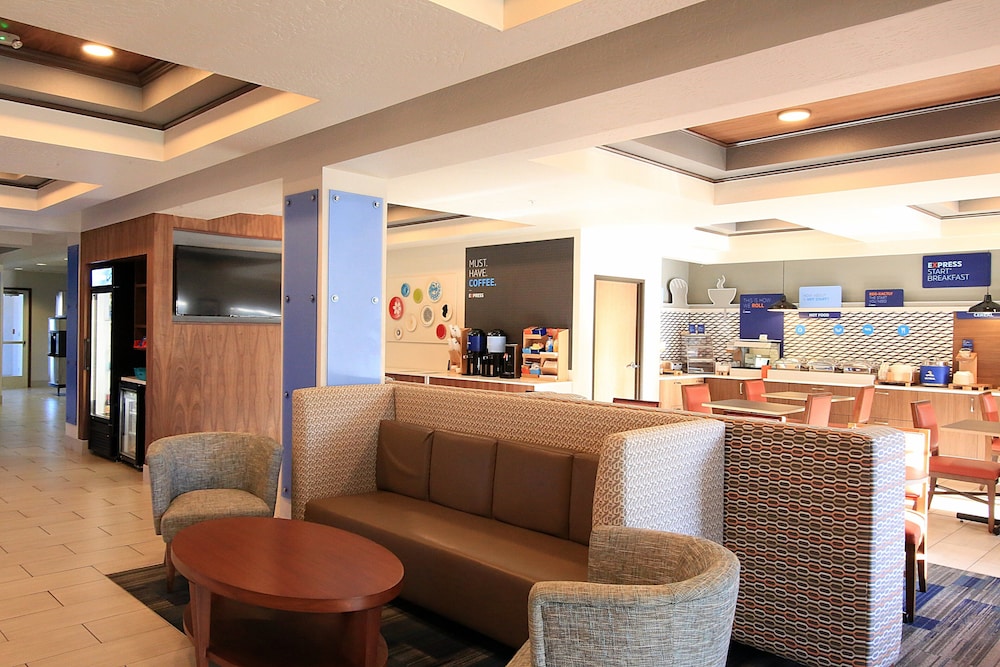 Holiday Inn Express Hotel And Suites Ashland 46/55
