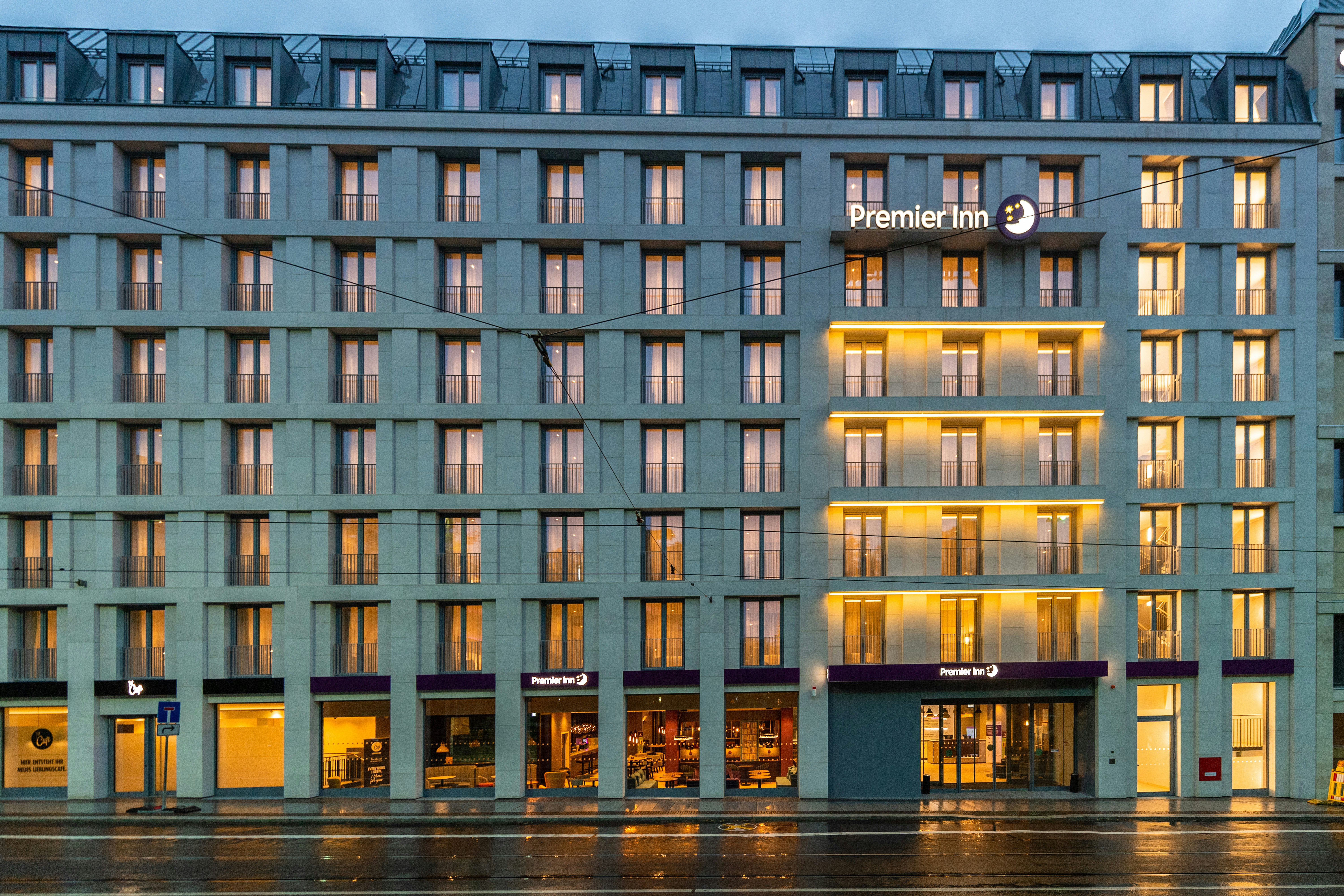 Premier Inn Leipzig City Opera Hotel in LEIPZIG