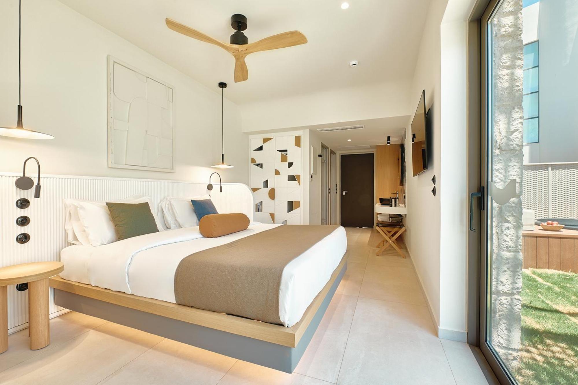 Retreat, Garden, King Bed, Private Garden, Hot Tub