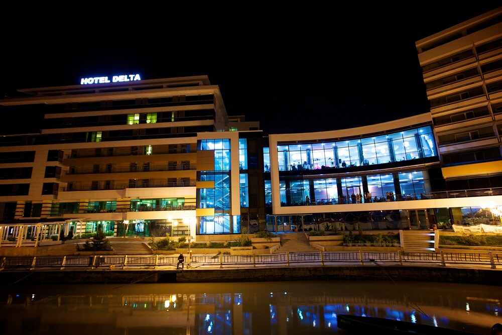 Hotel Delta 4 20/44