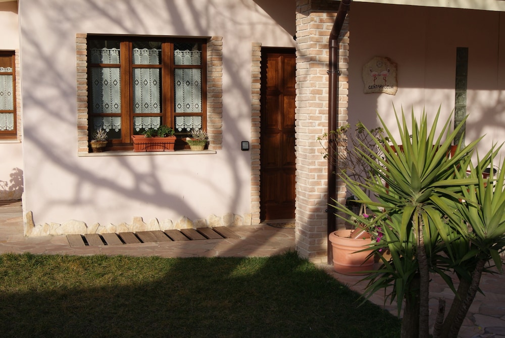 Gentarrubia - B&B 5/50