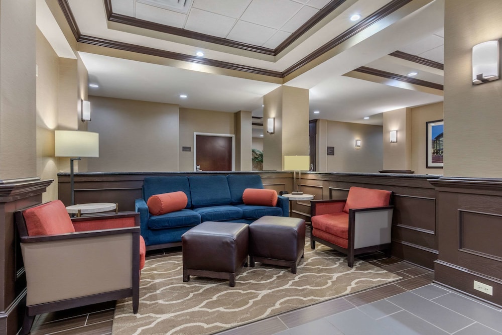 Comfort Inn & Suites North Little Rock McCain Mall 24/38