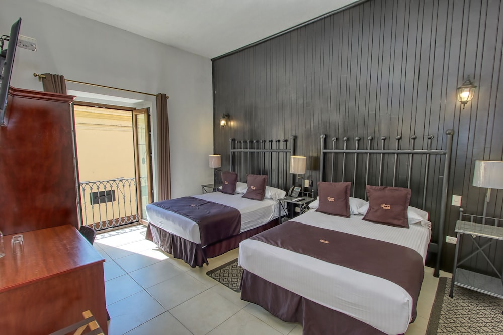 Hotel Plata Condesa 22/55