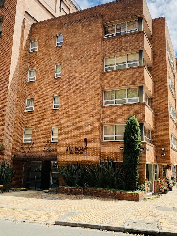 Hotel Retiro 84 By Mij Hotels 1/50