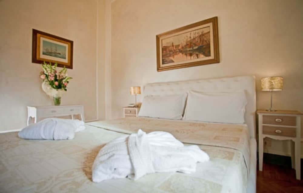 Grand Hotel and Des Anglais 25/62