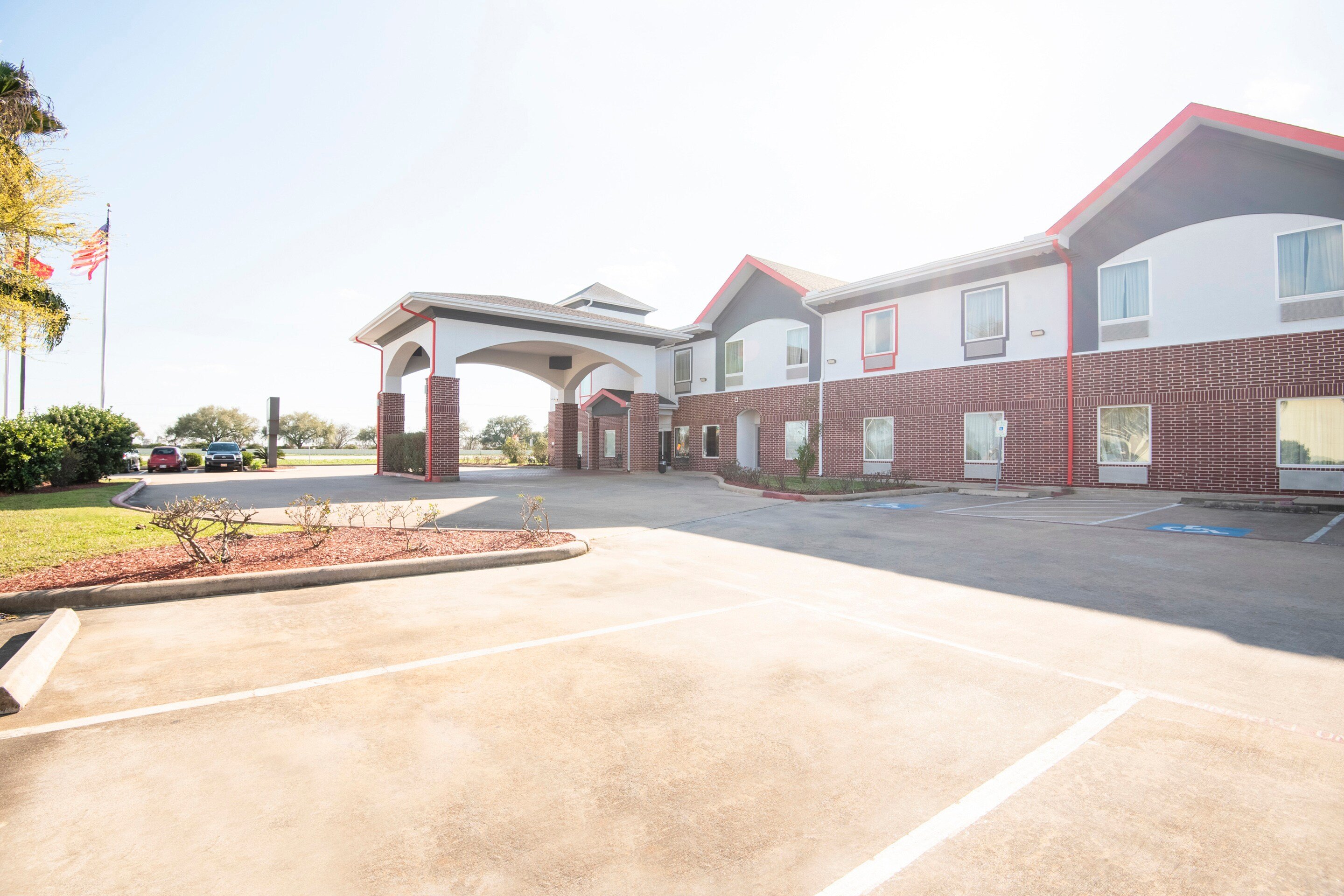 OYO Townhouse Clute Lake Jackson 40/44