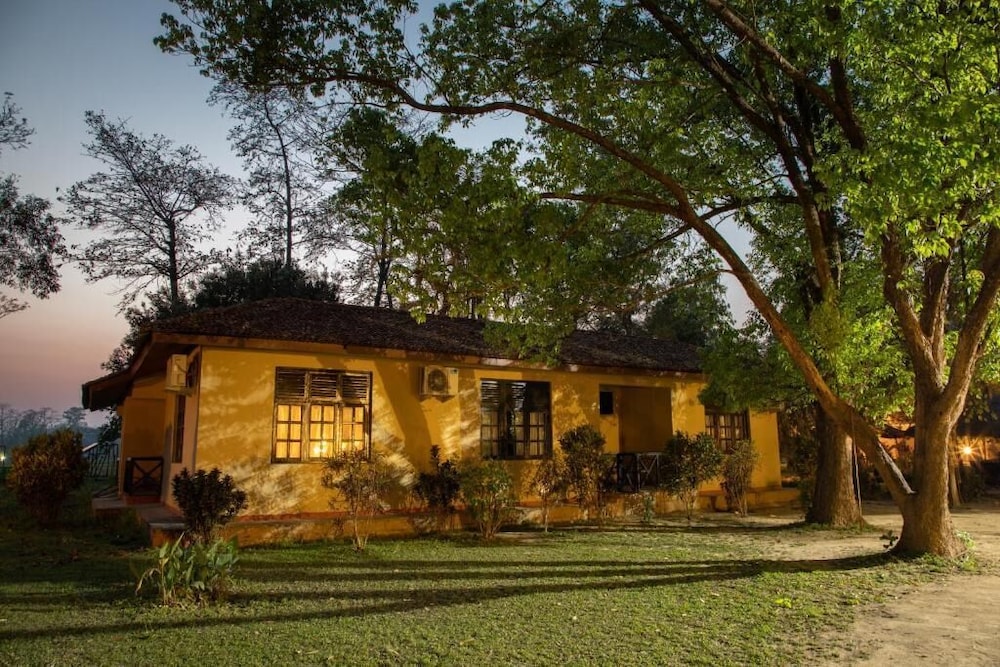 Green Mansions Jungle Resort in BHARATPUR - NP