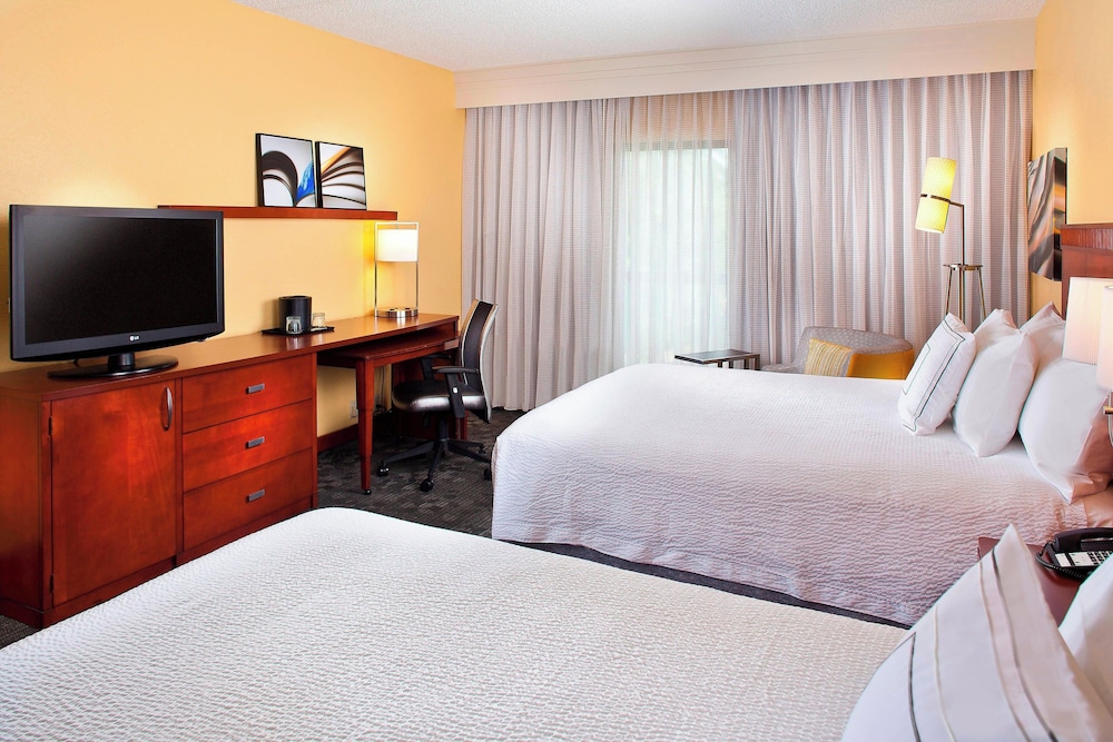 Room at Courtyard By Marriott Miami Airport West Doral, MIAMI - FL