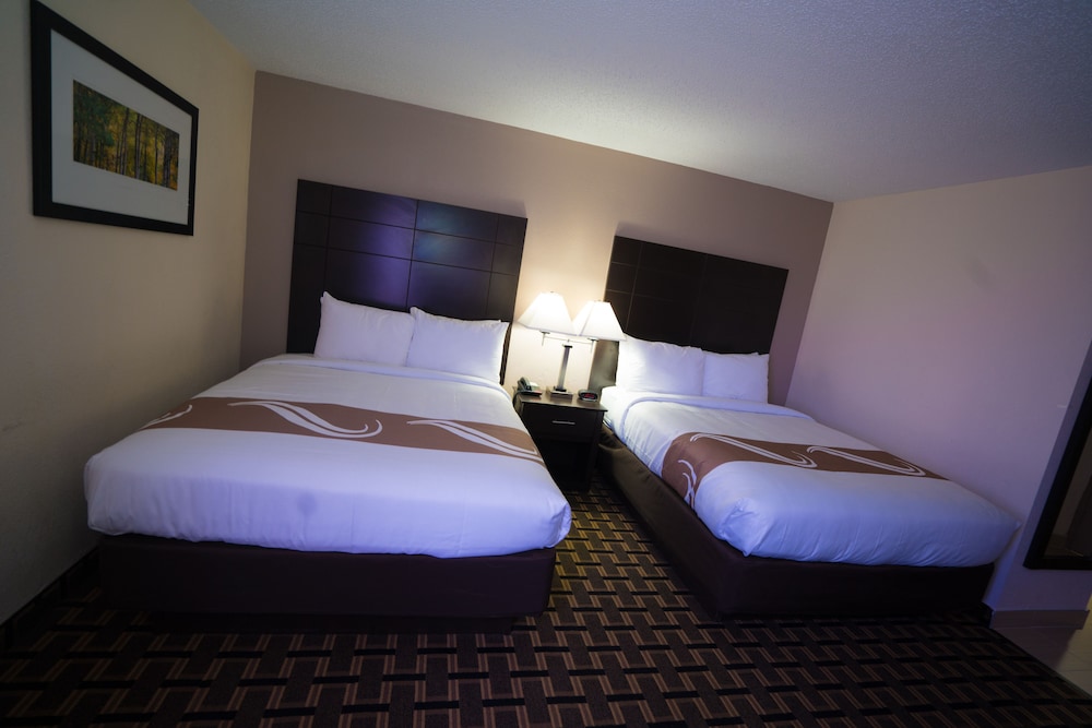 Quality Inn Pasadena - Houston East 8/63