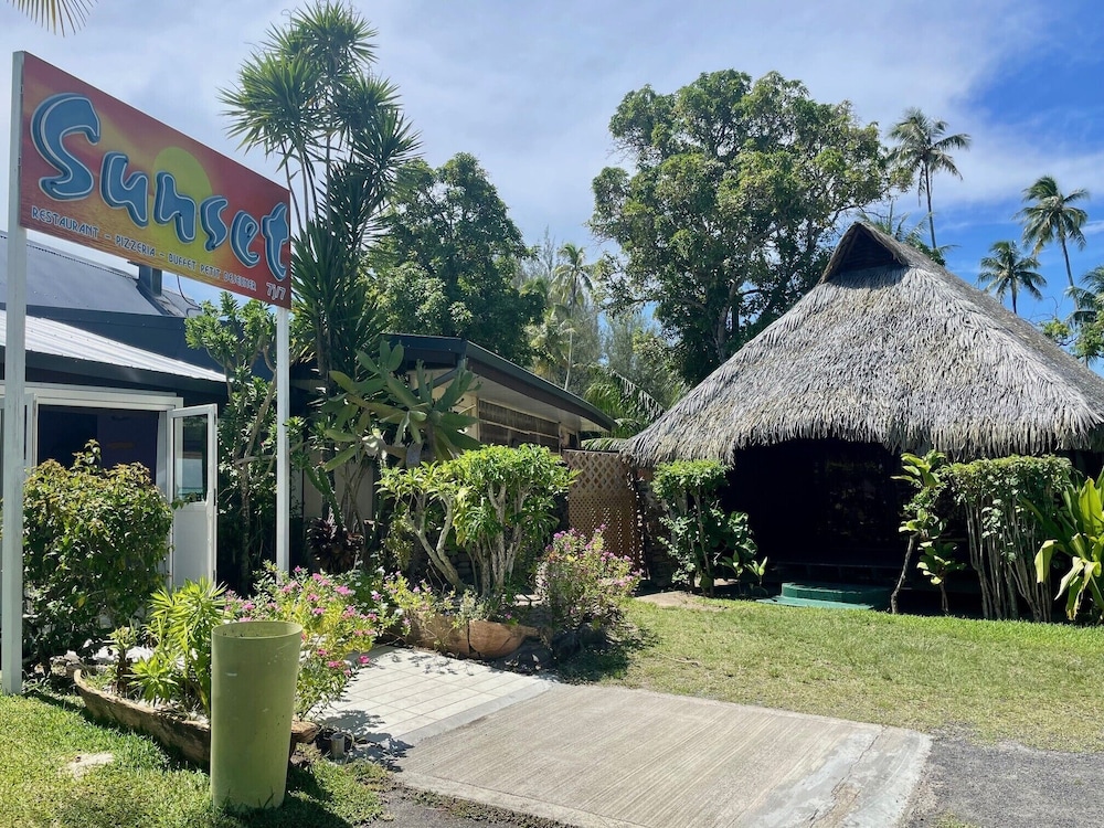 Hotel Hibiscus 67/75