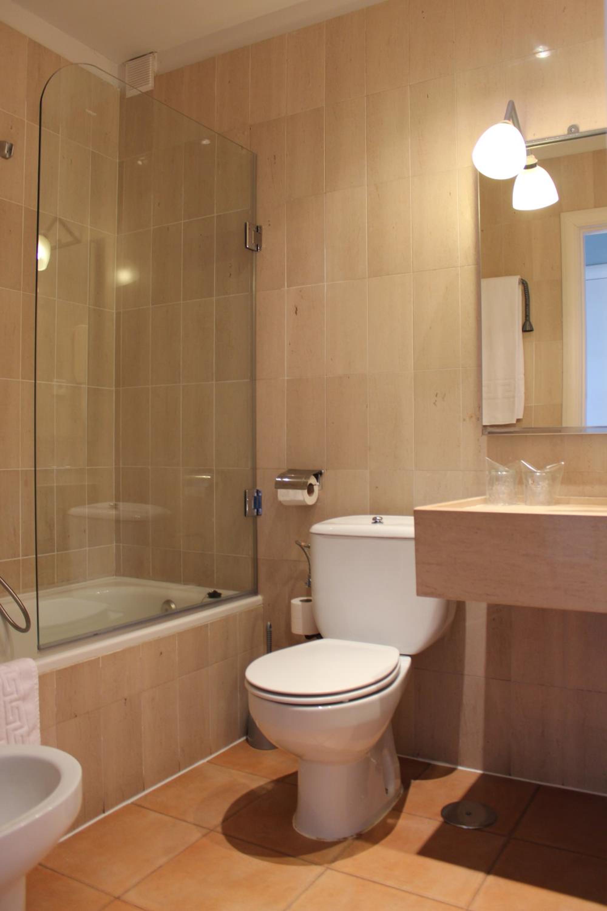 Hotel Azar 56/59