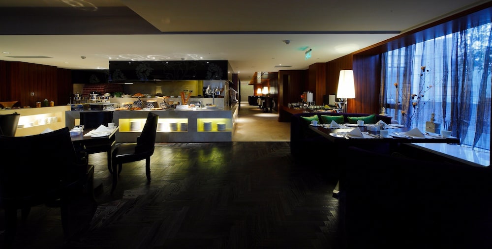 Dw Hotels 40/50