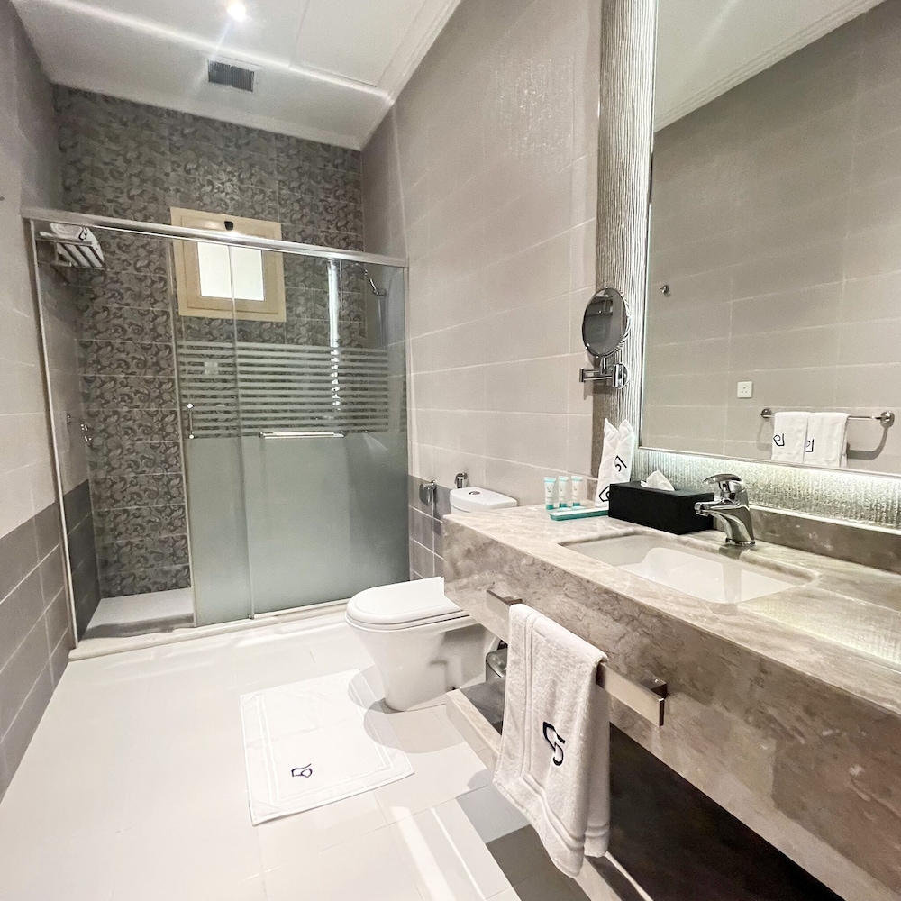 فندق المستوى التاسع(Level Nine Hotel) 29/31