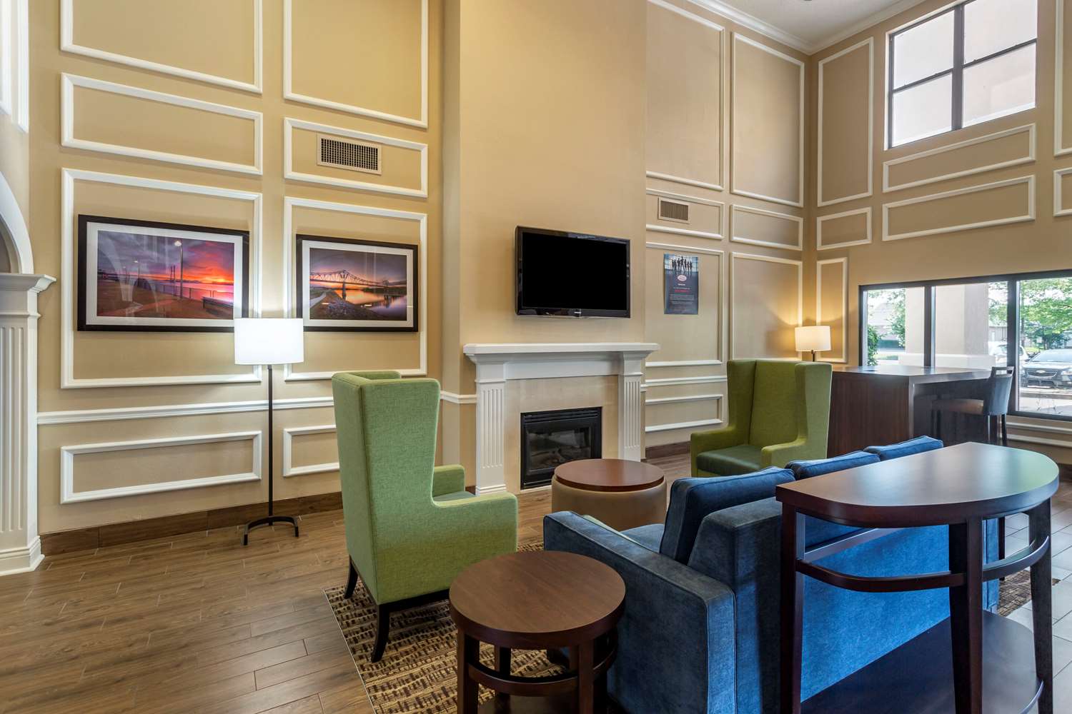 Comfort Suites Southaven - Memphis South 5/8