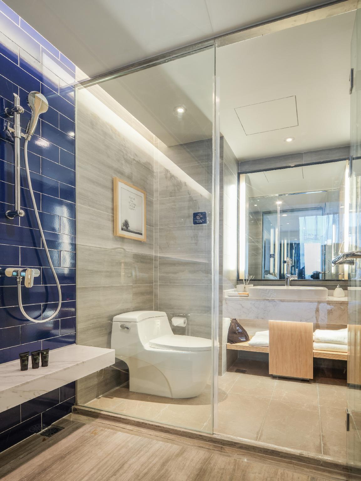 Kyriad Marvelous Hotel (Suzhou Nanyuan Road Metro Station) 25/26