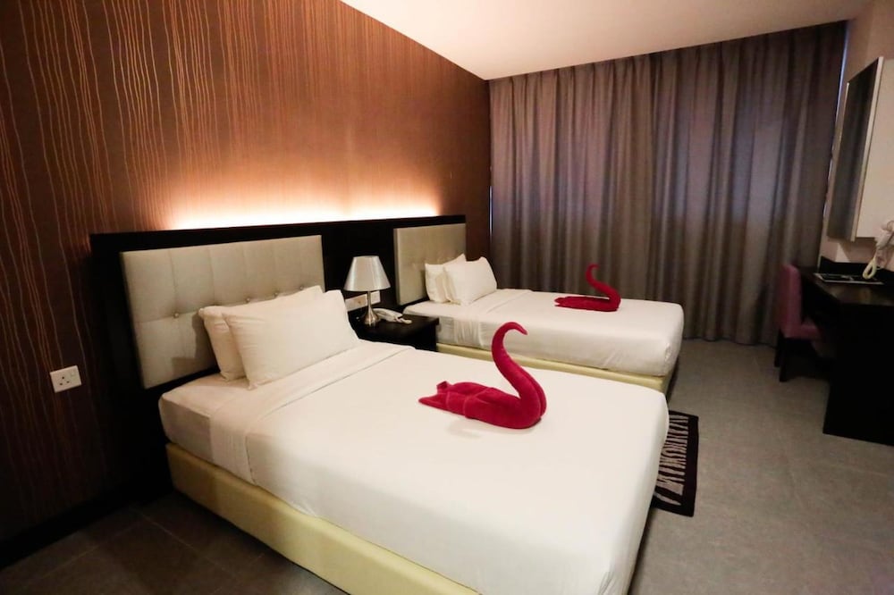 The Grand Campbell Hotel 60/115