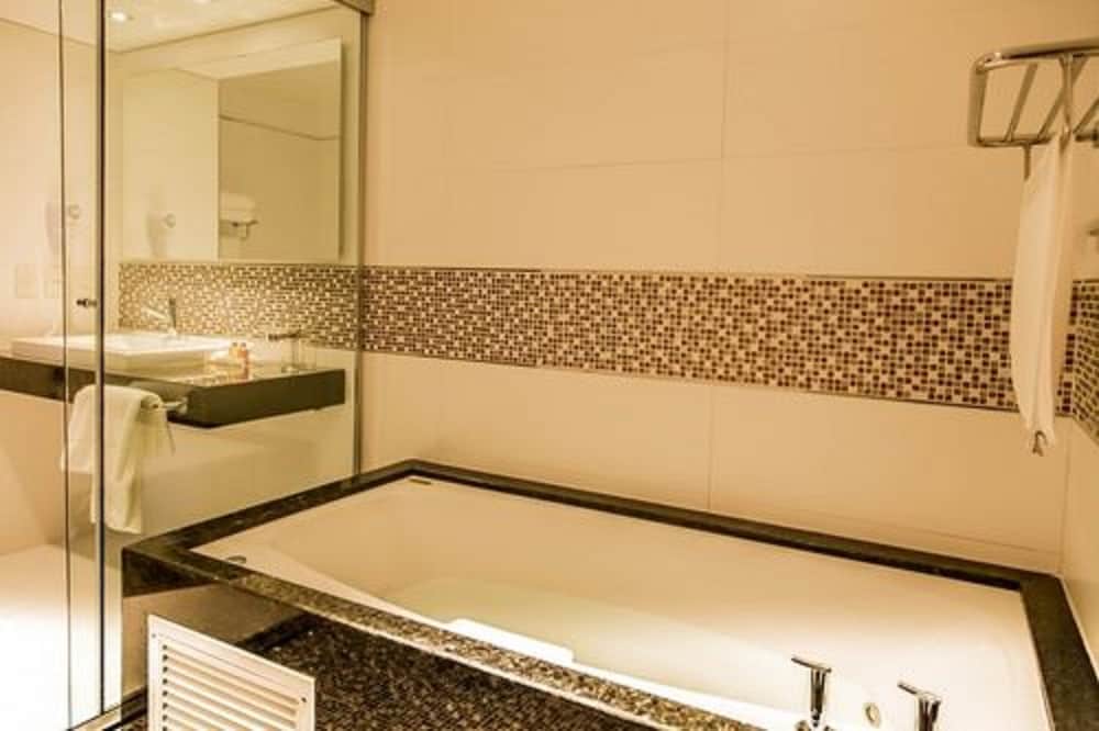CARNAVAL HOTEL CASINO 52/52