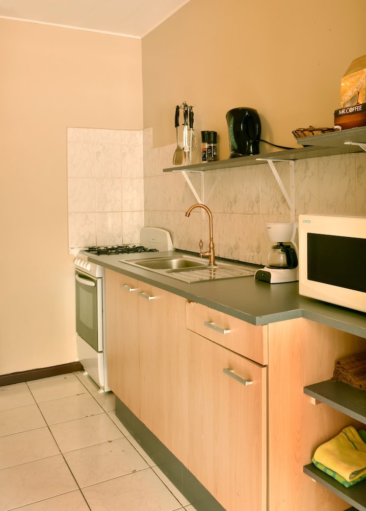 Pega Pega Apartments 20/21