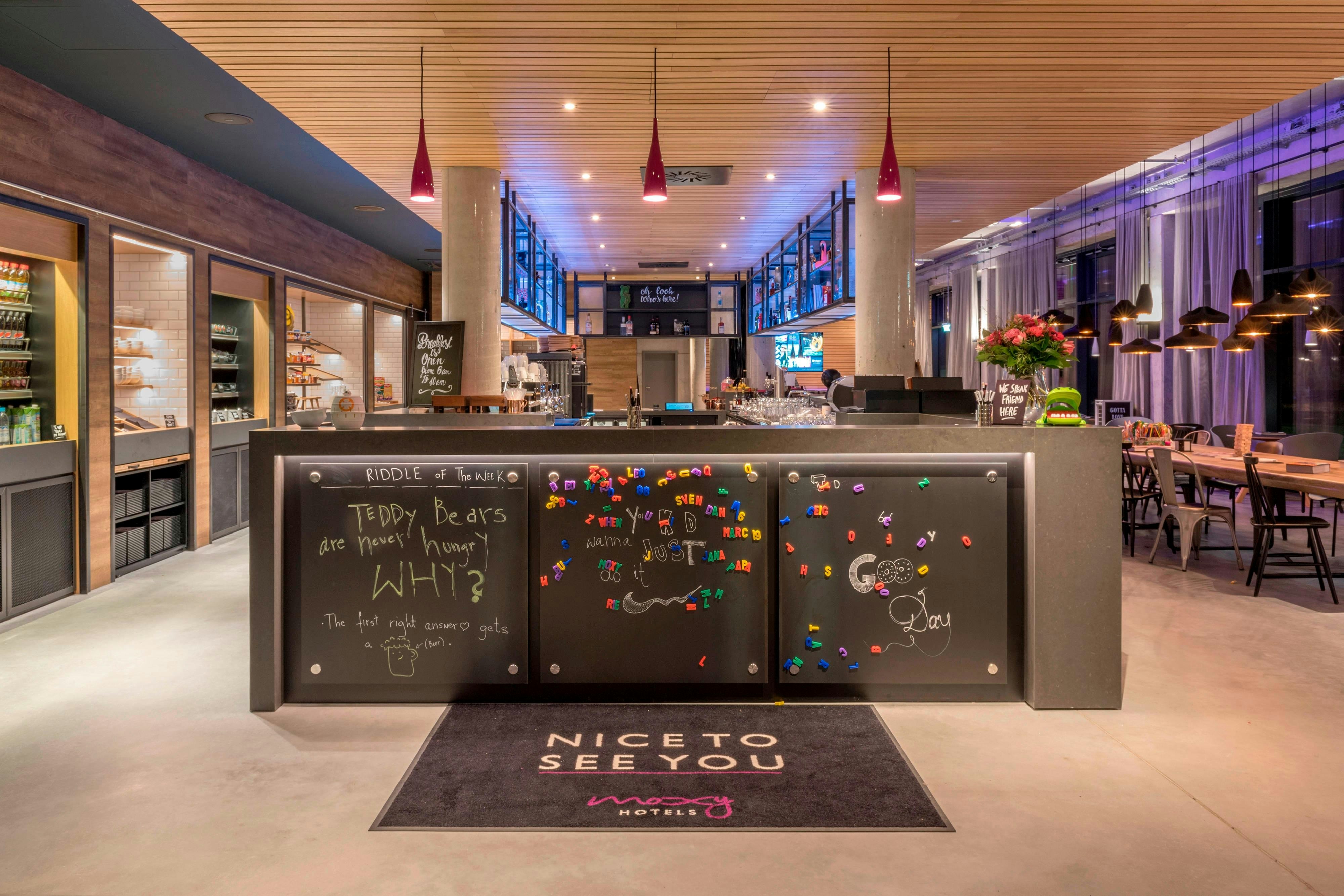 MOXY MUNICH MESSE 1/18