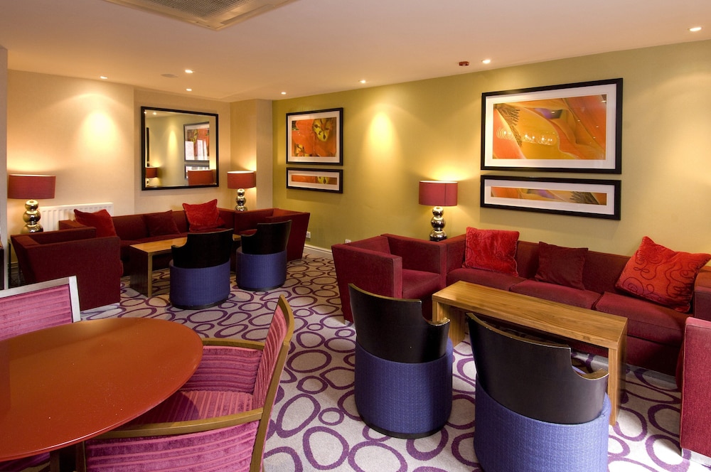 Premier Inn Manchester Old Trafford 32/55