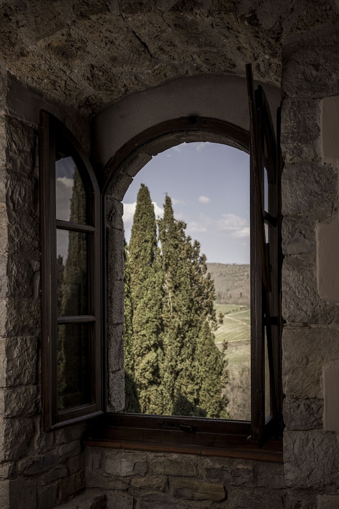 Castello di Tornano 25/48