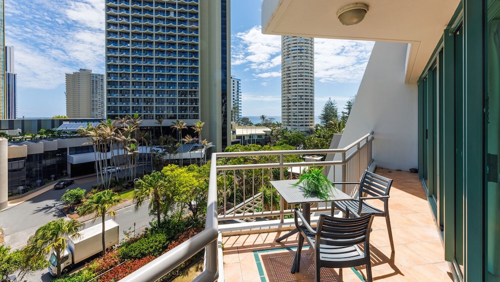 Mantra Crown Towers Surfers Paradise 85/95